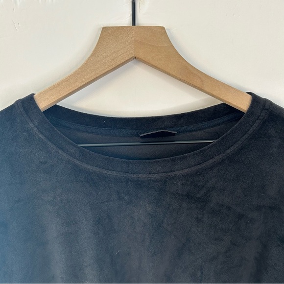 32 Degrees Heat Black Velour 2-Piece Outfit, Size Medium Top, Large Jogger Pants - Picture 5 of 14